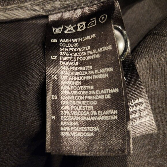 NEW High-Waisted Black Button-Front Trousers By H&M Size 12 - Picture 6 of 15